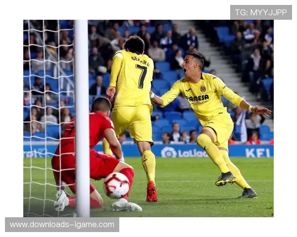 比利亚雷亚尔1-2阿贾克斯，西甲球队提前一轮出局